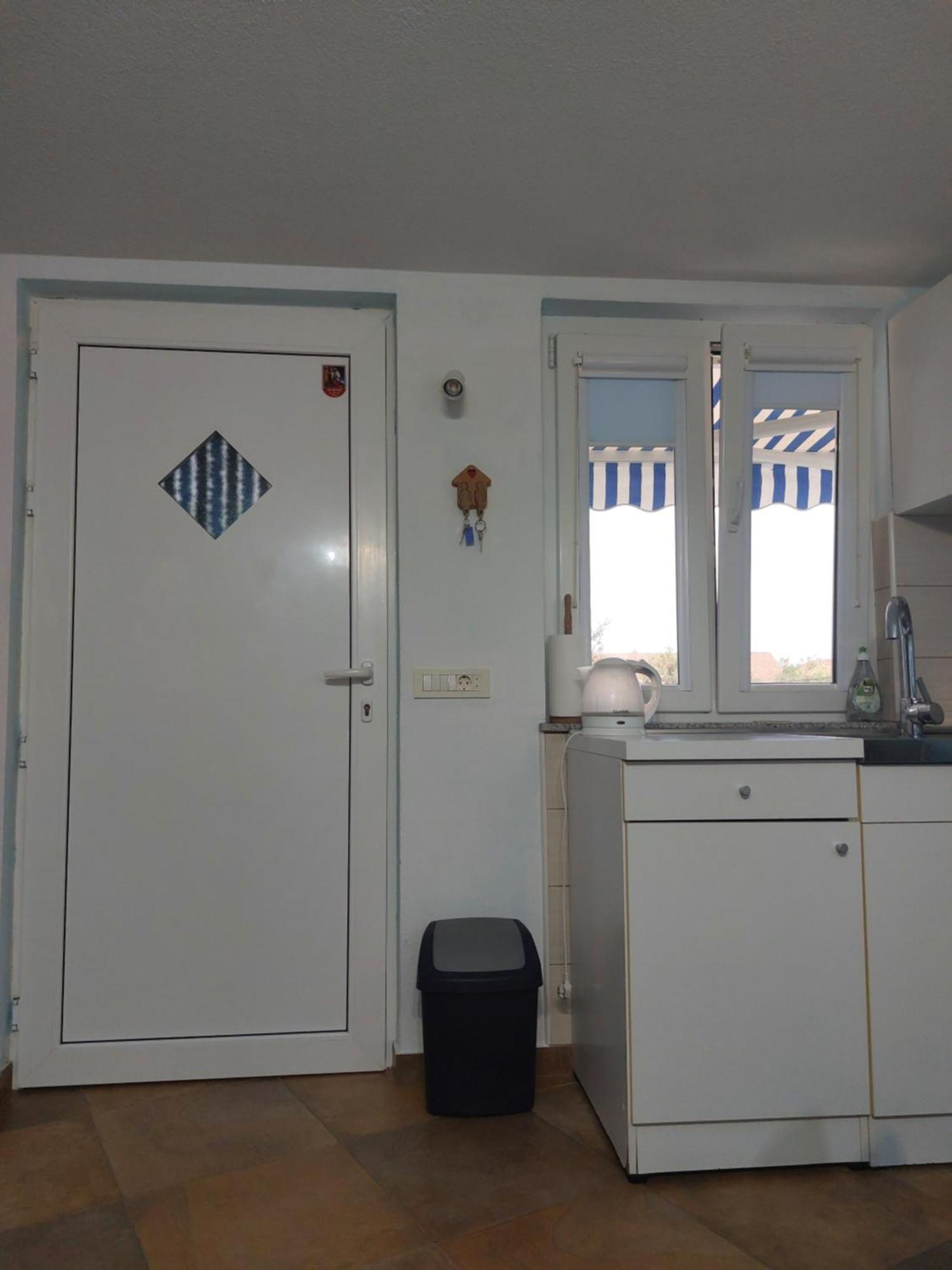 Apartmani Damir Kazija Pakoštane 外观 照片